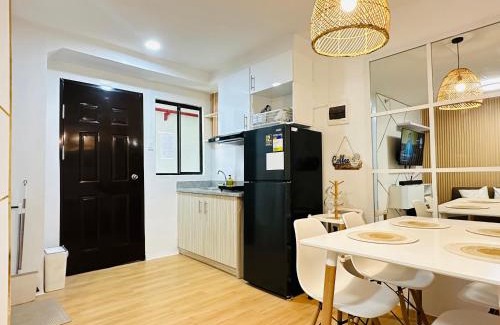Imus Apartment | Raven's Nest Cozy Condo with Netflix Wi-fi in Imus