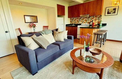 Inverness House | Raven's View - Walk to town, beach, restaurants