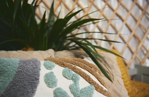 Glandyfi Other | Raven Yurt - Yurtopia