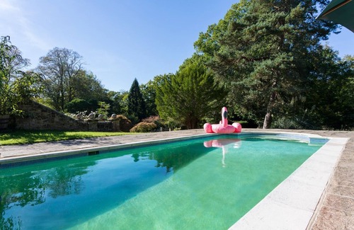 Etchingham Villa | Ravenclaw Hall - Seven Bedroom Villa, Sleeps 13