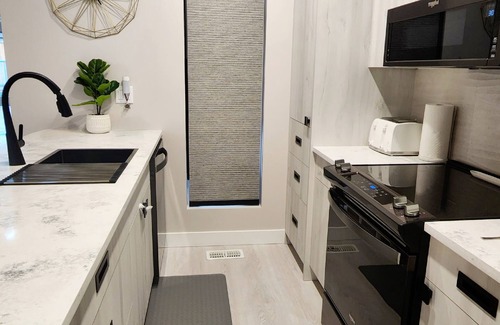 Regional District of Nanaimo House | Ravensworth Beach Villa