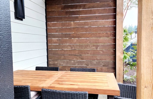Regional District of Nanaimo House | Ravensworth Beach Villa