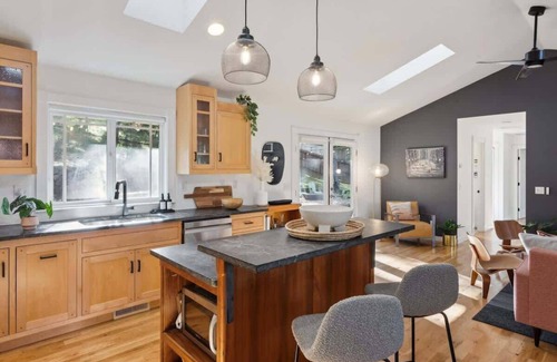 Glen Ellen House | Ravenwood Wine County Retreat w/Pool & Hot Tub!