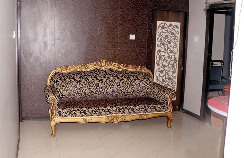 Bhowanipore Hotel | Raviz Inn