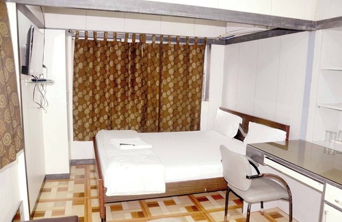 Bhowanipore Hotel | Raviz Inn