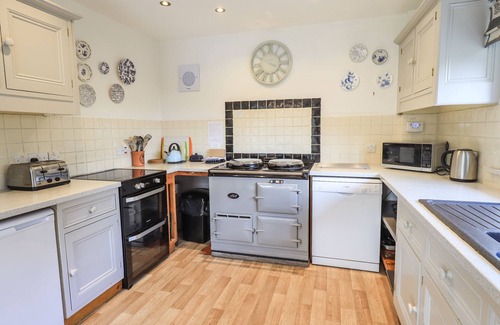 Langdale Cottage | RAWFELL, pet friendly, with open fire in Ambleside