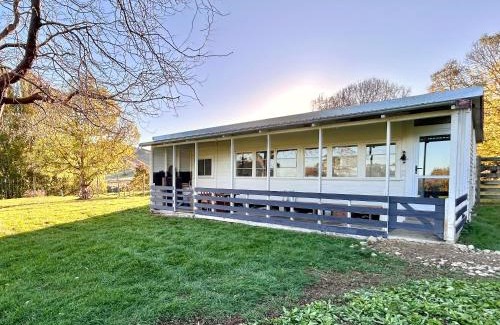 Rangitikei House | Rawhiti Farm Cottage
