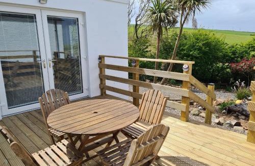 Damnaglaur House | RAWSON COTTAGE LOVELY 2 BEDROOM SEMI RURAL