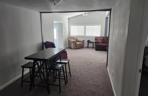 Blue Springs House | Ray's Place Quiet and Secluded