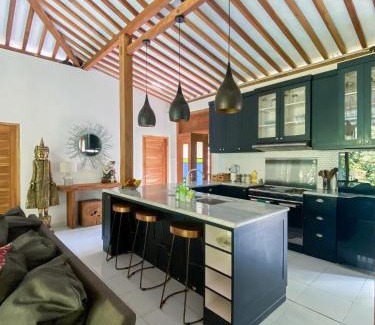 Sleman Villa | RAYA by Snooze