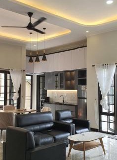 Purwokerto House | RaYa GuestHouse & Pool