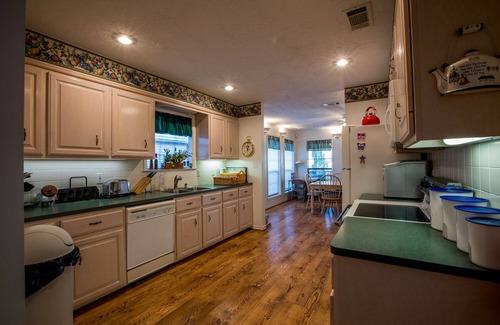 Brookeland House | Rayburn Country Cabin