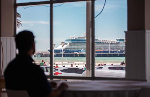 Puerto Madryn Hotel | Rayentray Hostal