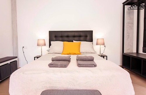 Lagunillas Hostel | Rayito 2B FreshApartments by Bossh!