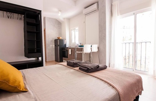 Lagunillas Hostel | Rayito 2B FreshApartments by Bossh!