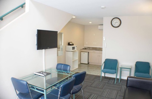 Manukau City Hotel | Rayland Motel