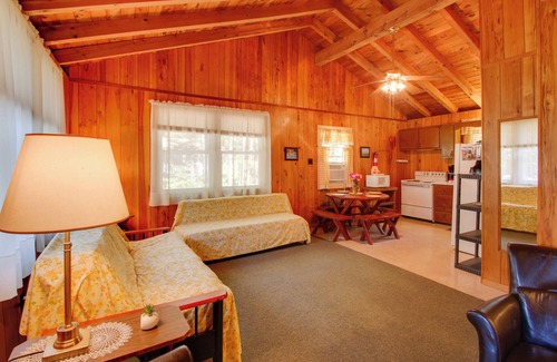 Raymond Cabin | Raymond Getaway w/Private Beach & Boat Dock!