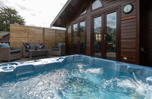 Raywell Resort | Raywell Hall Country Lodges
