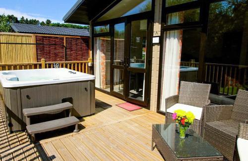 Raywell Resort | Raywell Hall Country Lodges