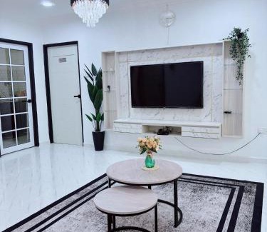Tok Bali House | Rayyan Homestay