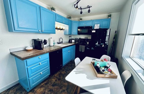 Joseph Condo | Razz Lake 2nd floor 2 bdrm condo