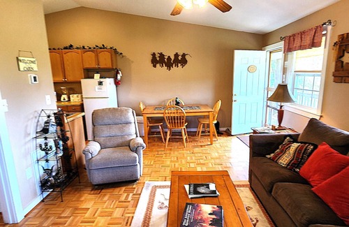 Stanley Cabin | RB Cowboy Cabin | 0 Bed, 1 Bath