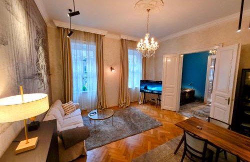 Erzsebetvaros Apartment | RB64 - Classy & Spacious Home near Villa District