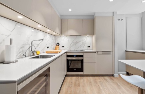 Nueva Andalucia Apartment | RDR462 - Modern and Stylish in Nueva Andalucia