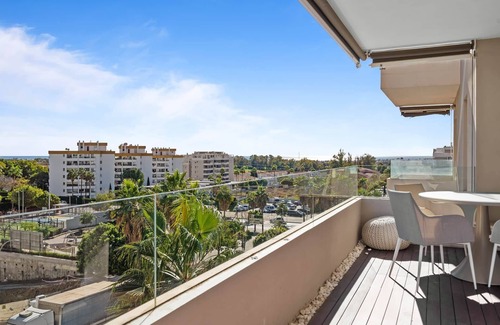 Nueva Andalucia Apartment | RDR462 - Modern and Stylish in Nueva Andalucia