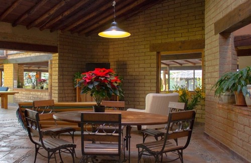 Santa Maria Pipioltepec House | Re-Energizing Retreat & venue