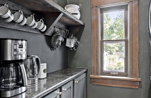 Russell Cottage | Re-imagined 1880's cottage walking distance to Highwood, Metra, Lake Michigan