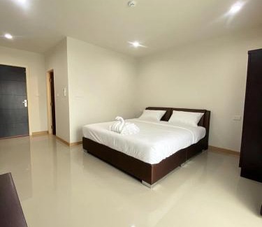 Bang Phlat Apartment | Re Riva