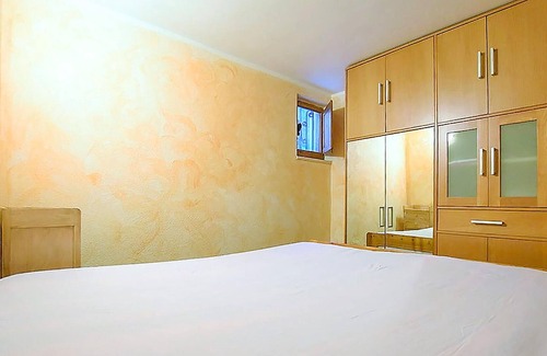 Centro Commerciale Apartment | Reach from this practical apartment, after only a few meters, the sandy beach of Platamona.