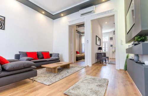 Terezvaros Apartment | Real Apartments Zichy