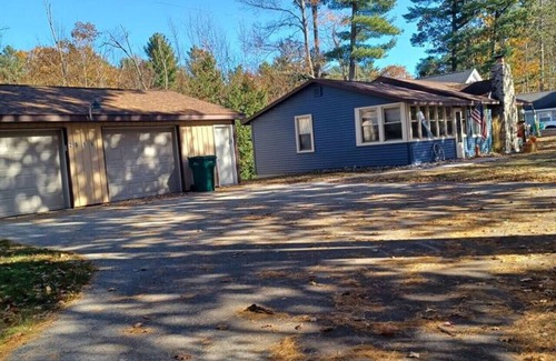 East Tawas Cabin | Real Cozy - East Tawas