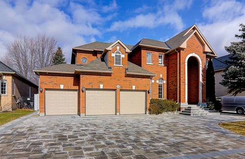Newmarket Villa | Real home feeling stay!