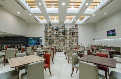 Zona Rio Hotel | Real Inn Tijuana by Camino Real Hoteles