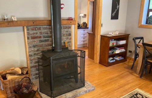 Hanmer Springs House | Real Romance Cottage