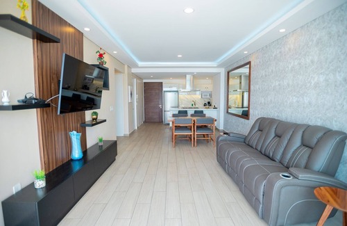 Zapopan Condo | Real View Towers, Real Center, 1st Floor Charming 1 BR, Sanitized, Zona Real