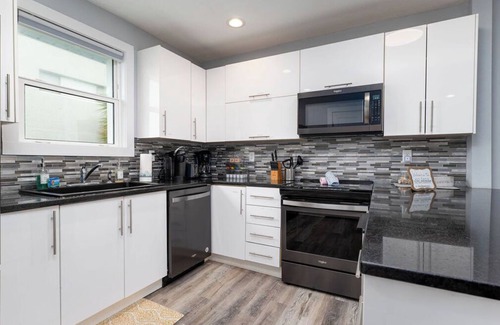 Jacksonville Beach Condo | Rear Top | Ocean views & steps from the sand