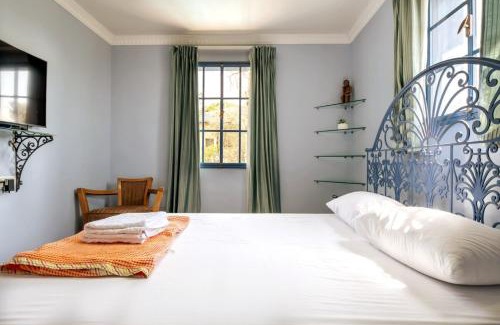 Qatsrin House | Rebeca's Family Travel Getaway! Golan! Hand-Made