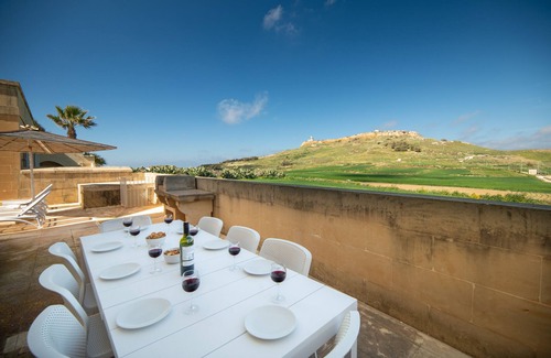 Ta' Għammar Villa | Rebekah – Ghasri Holiday Home