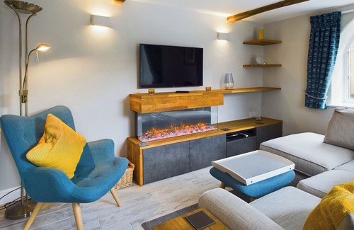 Tideswell Cottage | REBETHNAL COTTAGE, pet friendly, with open fire in Tideswell