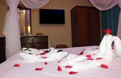 Selcuk House | rebetika hotel located secuk near ephesus (Triple Bed) 1