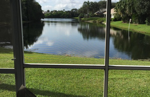 Johns Island Condo | Reburbished 2 Bed, 2 Bath Ground Floor Condo, Lake Front