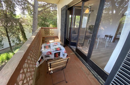 Mas Pinell Apartment | Rec Dalt - with air conditioning, terrace, and 250m from the beach