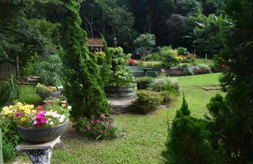 Encosta da Serra House | Recanto da Paz - Aos pés do Morro da Borússia