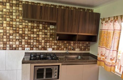 Balneario Praia do Leste Hotel | Recanto Pousada JU&JU com piscina COMPARTILHADA