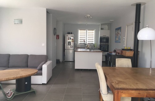 Clarensac House | Recent house T4 DE 89 M2 with swimming pool ideally located in the valley.