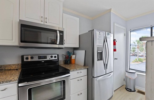 Oceanmarsh Subdivision Condo | Recent upgrades, King bed & two Ocean front decks!